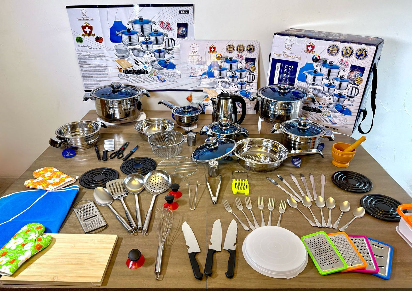 Batería acero inoxidable 75 piezas